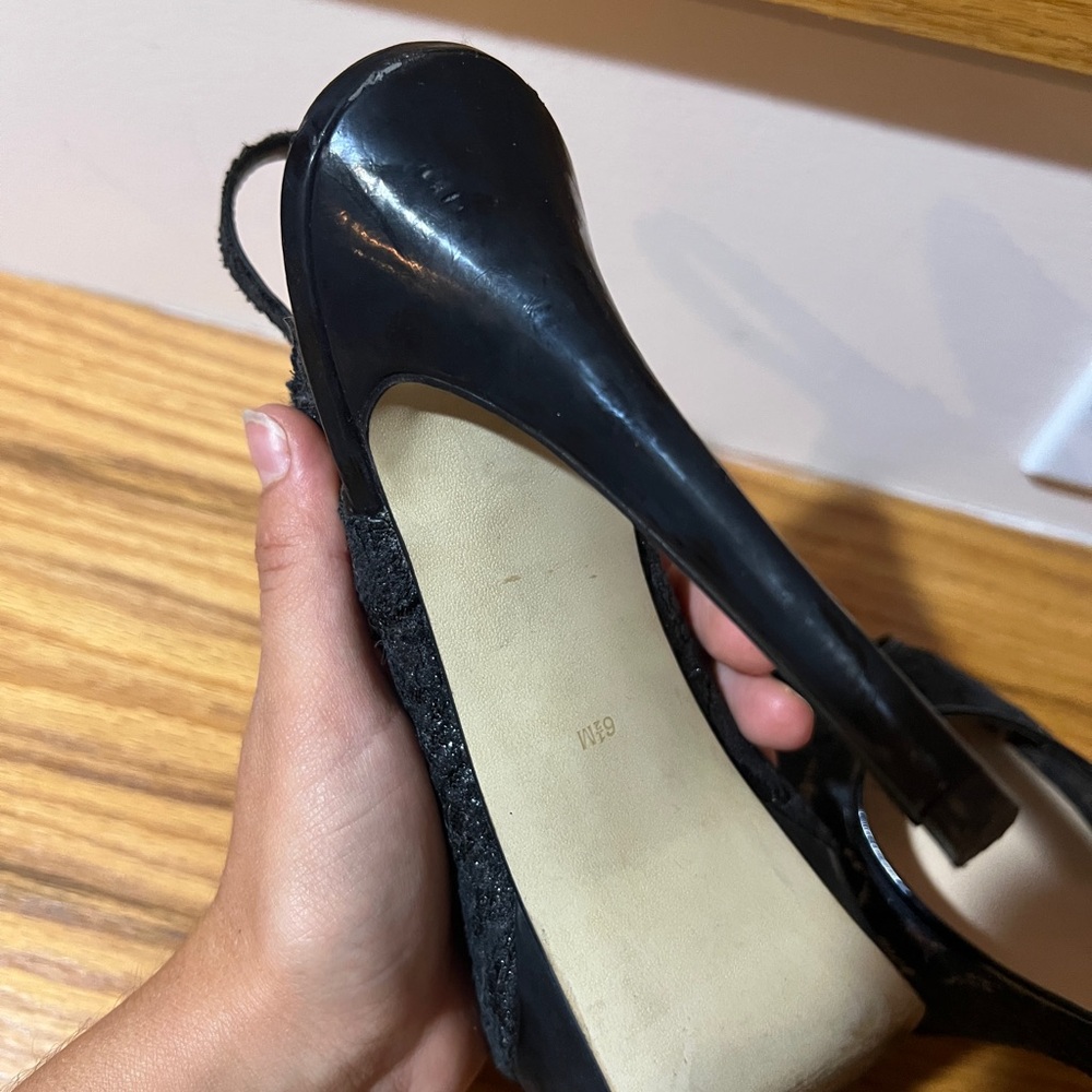 Black Lace Peep Toe Heels GUESS - Picture 6 of 6